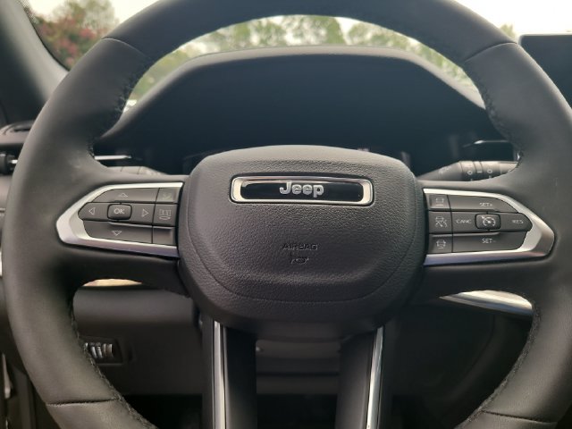 Used 2023 Jeep Compass High Altitude AWD/4WD image 13