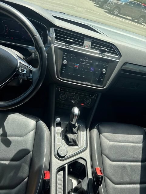 Used 2019 Volkswagen Tiguan SEL Premium AWD/4WD image 28