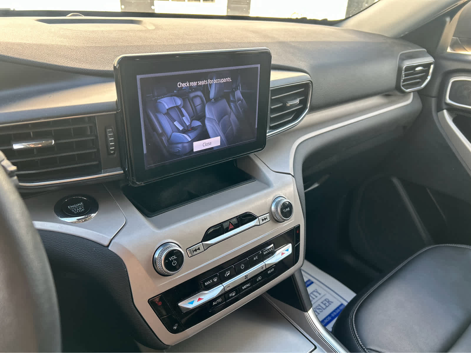 Certified 2023 Ford Explorer XLT image 56