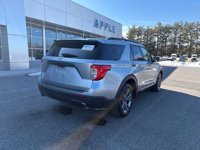 Certified 2022 Ford Explorer XLT w/ Equipment Group 202A image 2