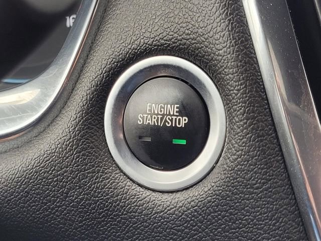 Used 2023 Chevrolet Traverse LT image 40