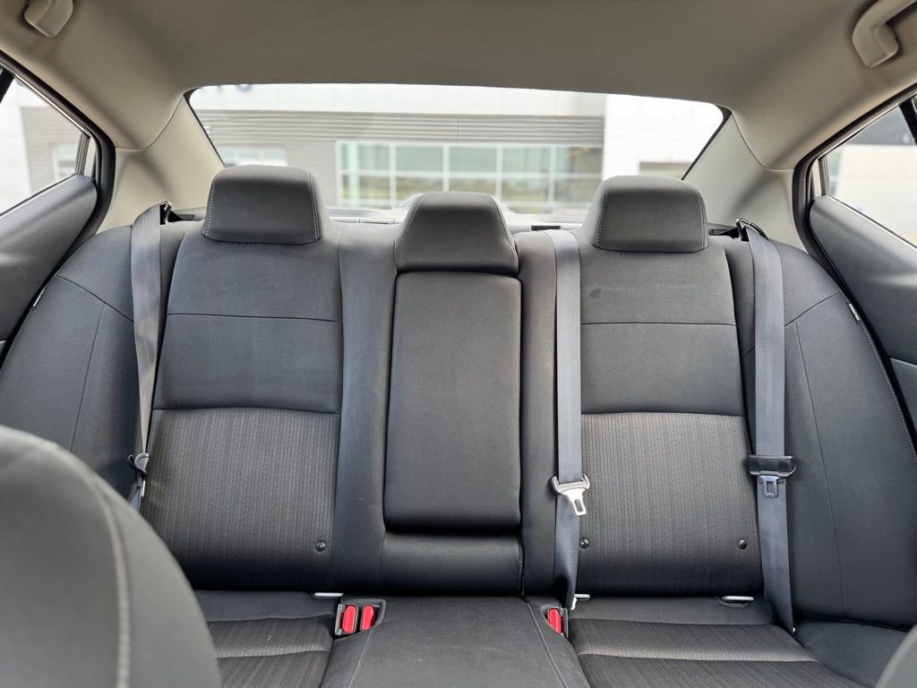 Used 2024 Nissan Altima 2.5 SV FWD image 30