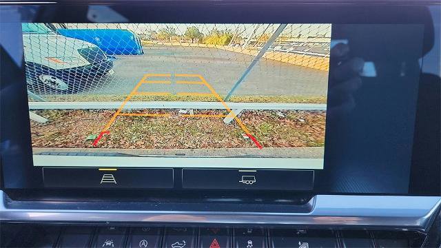 Used 2025 Chevrolet Silverado 1500 LT image 20