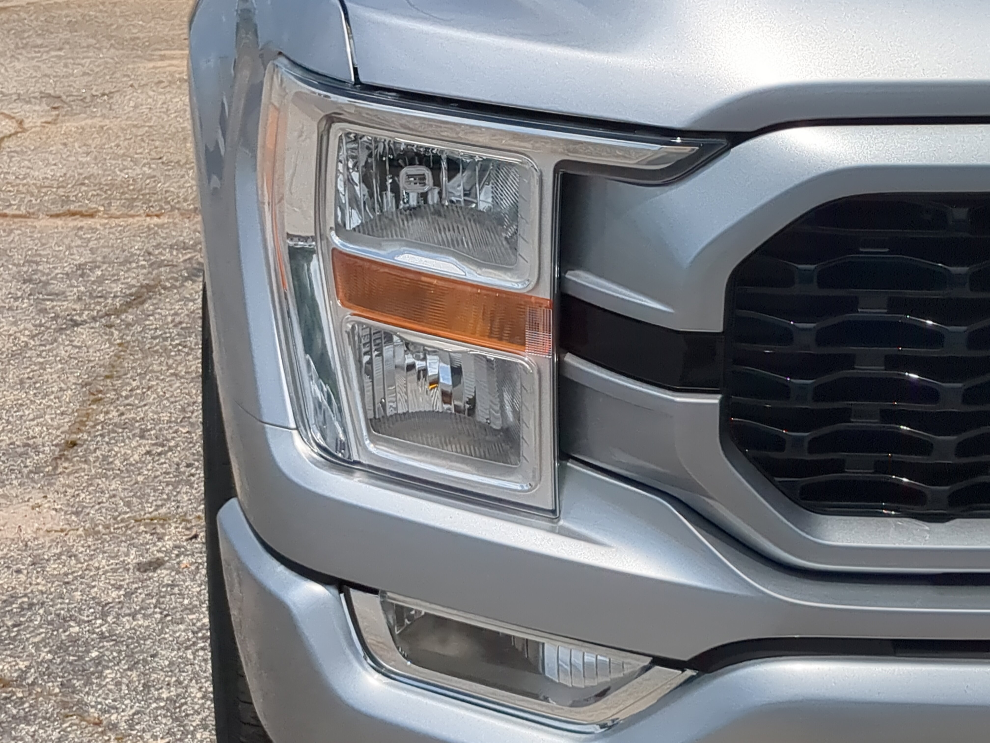 Certified 2021 Ford F150 XL w/ STX Appearance Package RWD image 8
