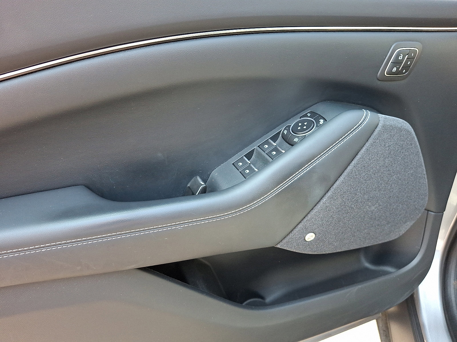 Certified 2021 Ford Mustang Mach-E Premium image 13