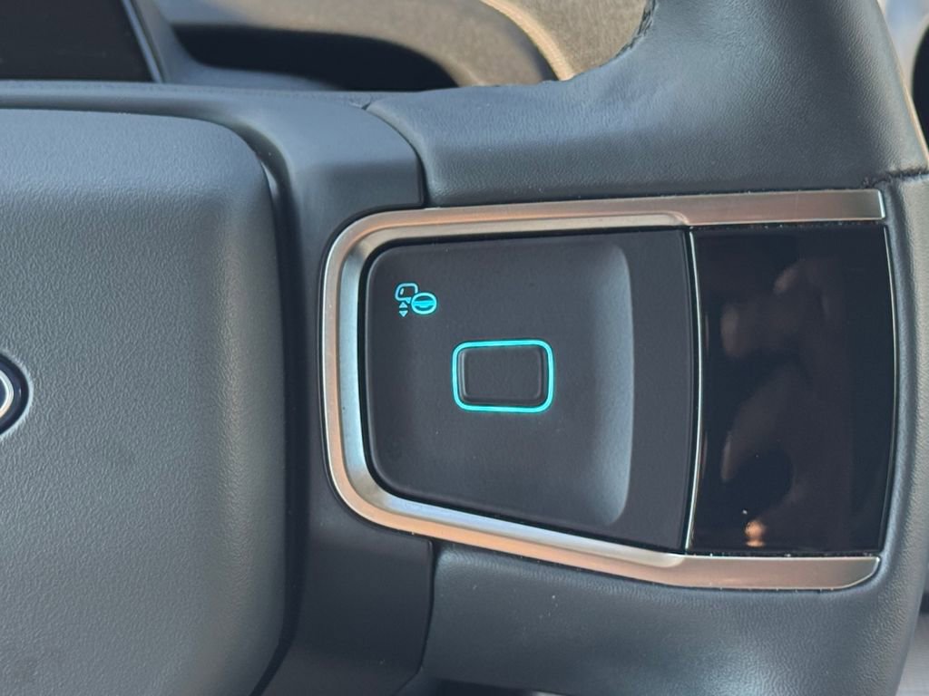 Certified 2025 Ford Expedition Active image 22