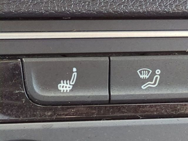 Used 2019 Volkswagen Atlas SE w/ Panoramic Sunroof Package FWD image 23