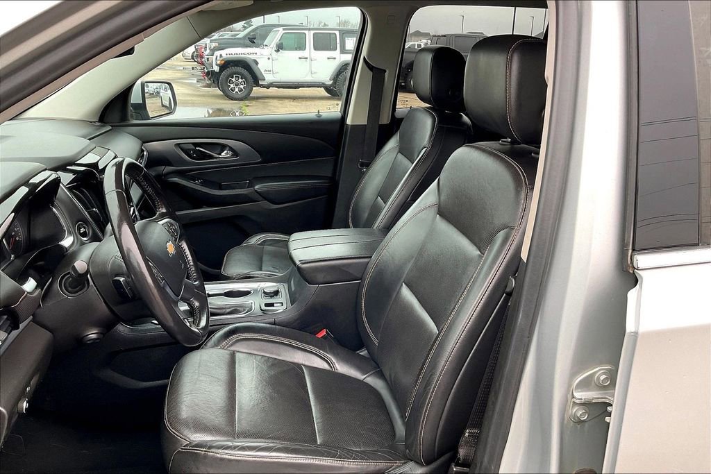 Used 2021 Chevrolet Traverse Premier image 18