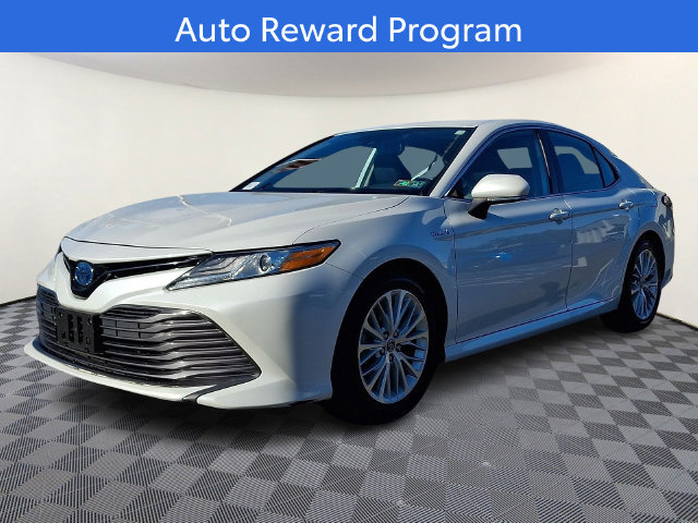 Used 2019 Toyota Camry XLE FWD image 3