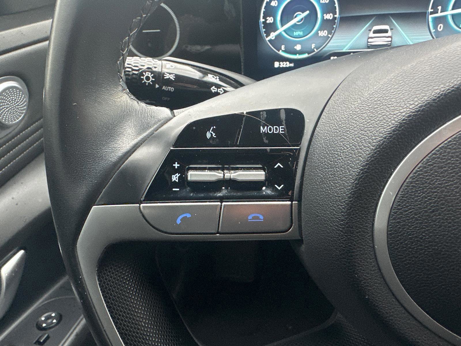 Used 2023 Hyundai Elantra SEL w/ Convenience Package image 20