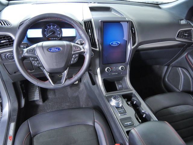 Certified 2022 Ford Edge ST-Line w/ Class II Trailer Tow Package AWD/4WD image 3