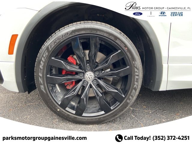 Used 2021 Volkswagen Tiguan SE R-Line image 11