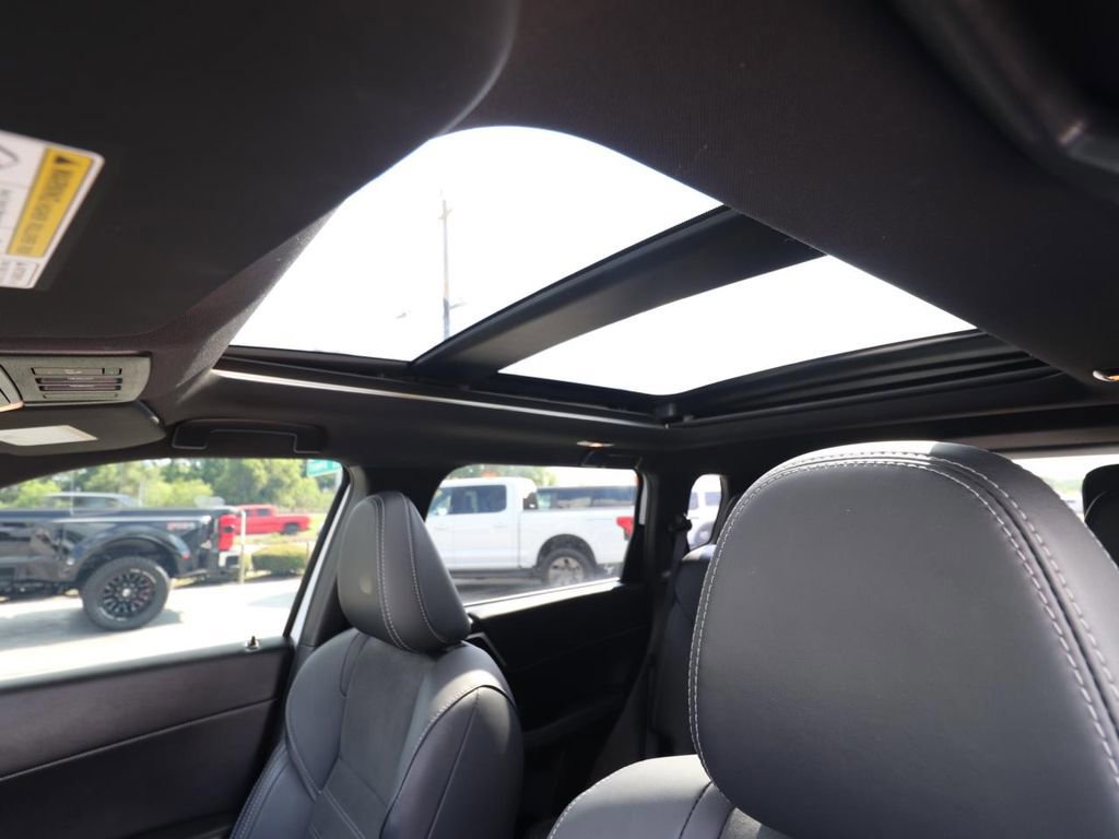 Used 2024 Mitsubishi Outlander SE Black Edition image 9