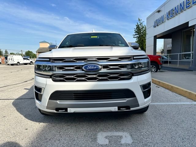 Certified 2022 Ford Expedition Platinum AWD/4WD image 4