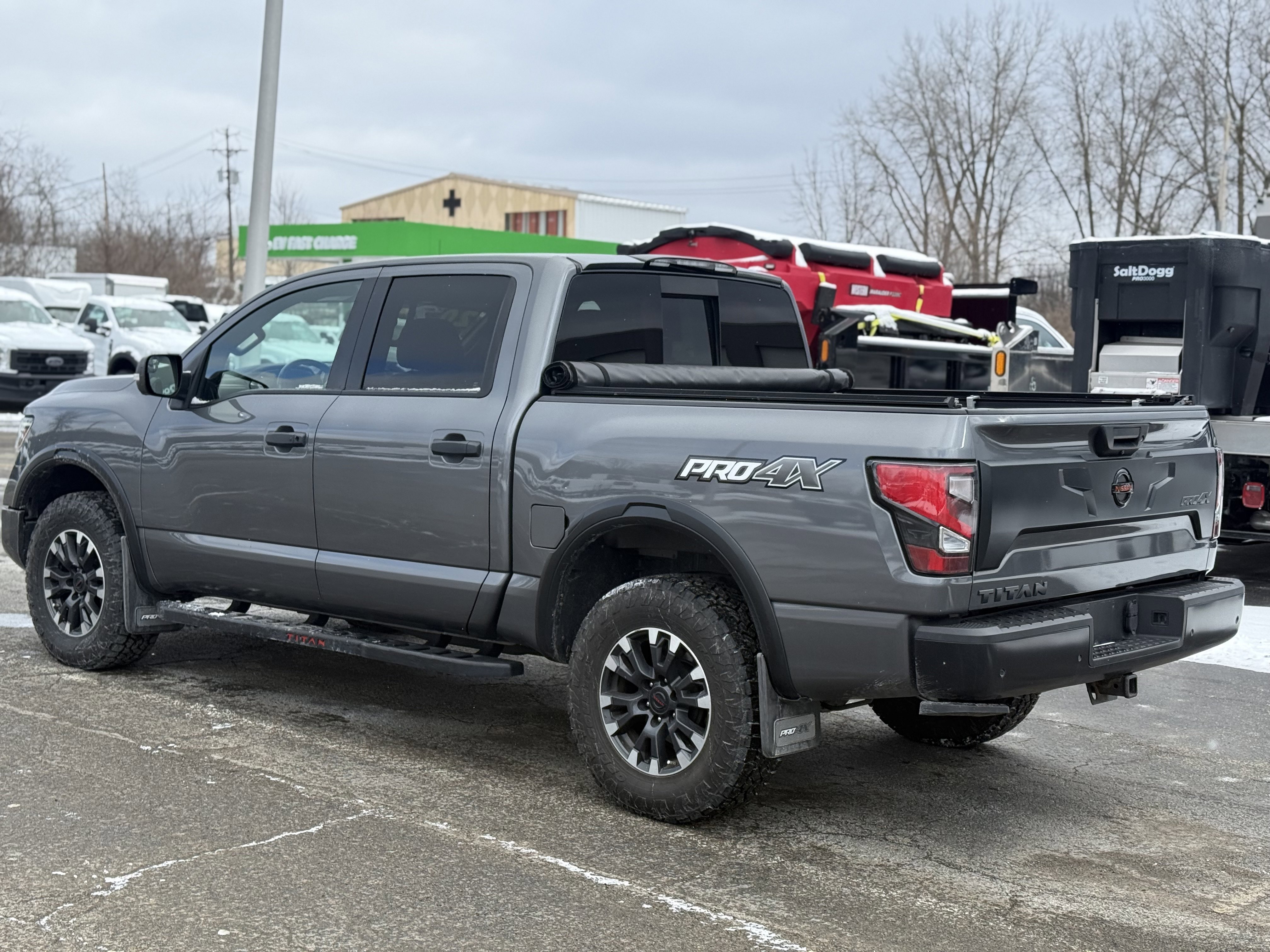 Used 2020 Nissan Titan PRO-4X w/ Pro-4x Convenience Package image 5