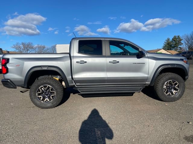 Used 2024 Chevrolet Colorado ZR2 w/ ZR2 Convenience Package III image 8