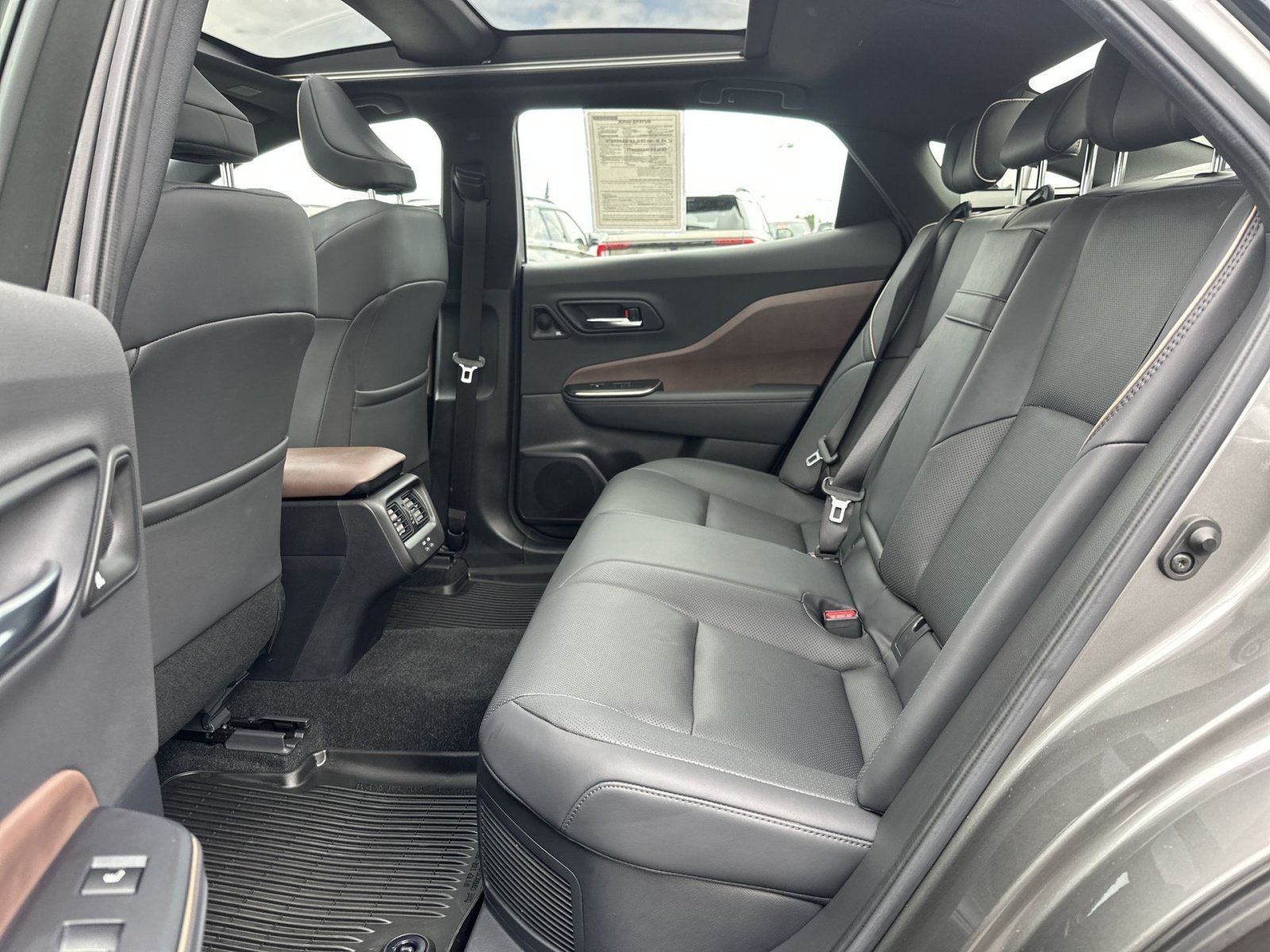 Used 2023 Toyota Crown AWD/4WD image 26