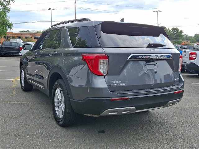 Certified 2023 Ford Explorer XLT w/ Equipment Group 202A AWD/4WD image 8