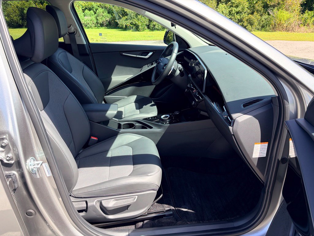 Used 2024 Kia Niro Wind FWD image 21