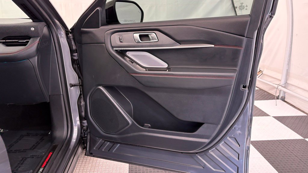 Certified 2025 Ford Explorer ST AWD/4WD image 26