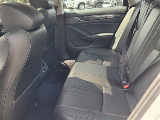 Used 2021 Honda Accord Touring image 14