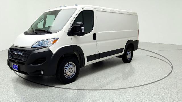 Used 2026 RAM ProMaster 2500 w/ Convenience Group FWD image 3