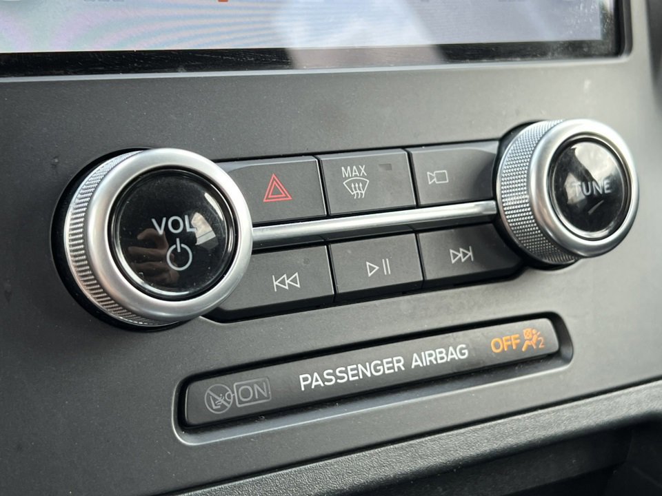 Certified 2022 Ford Edge SEL w/ Convenience Package image 29