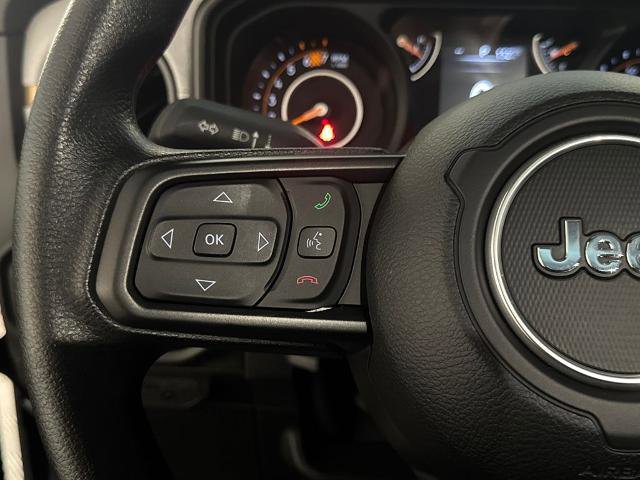 Used 2025 Jeep Wrangler Sport image 19
