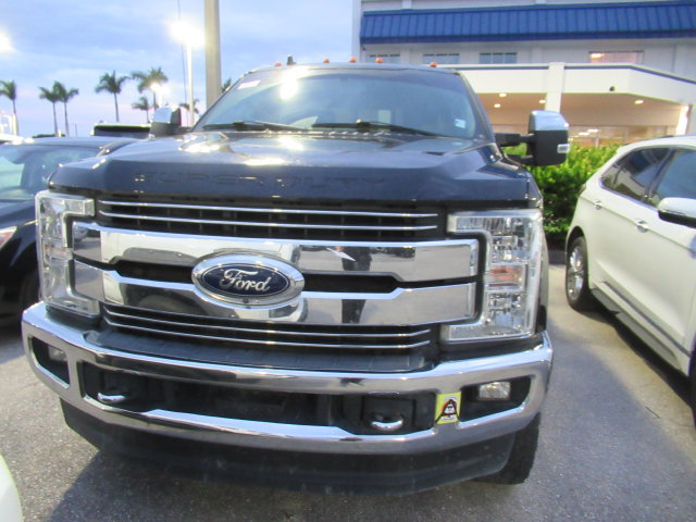 Certified 2019 Ford F250 Lariat w/ Chrome Package AWD/4WD image 2