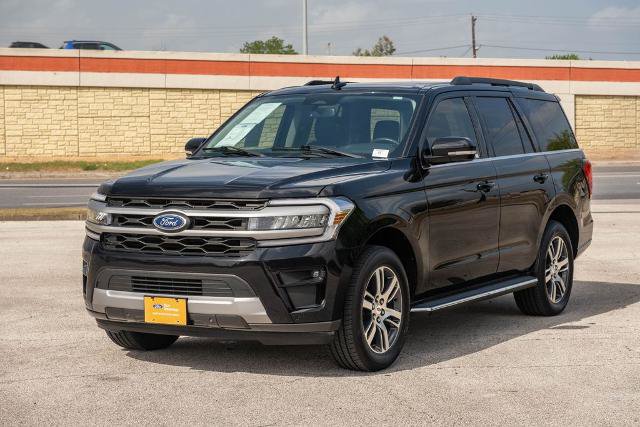 Certified 2023 Ford Expedition XLT RWD image 4
