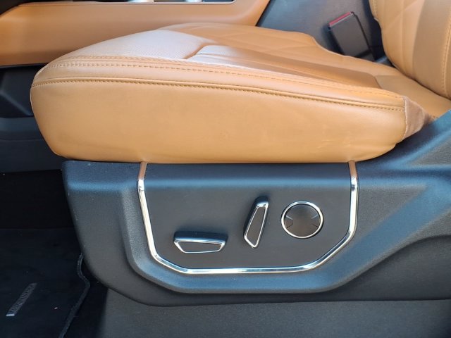 Certified 2023 Ford Expedition Platinum AWD/4WD image 19