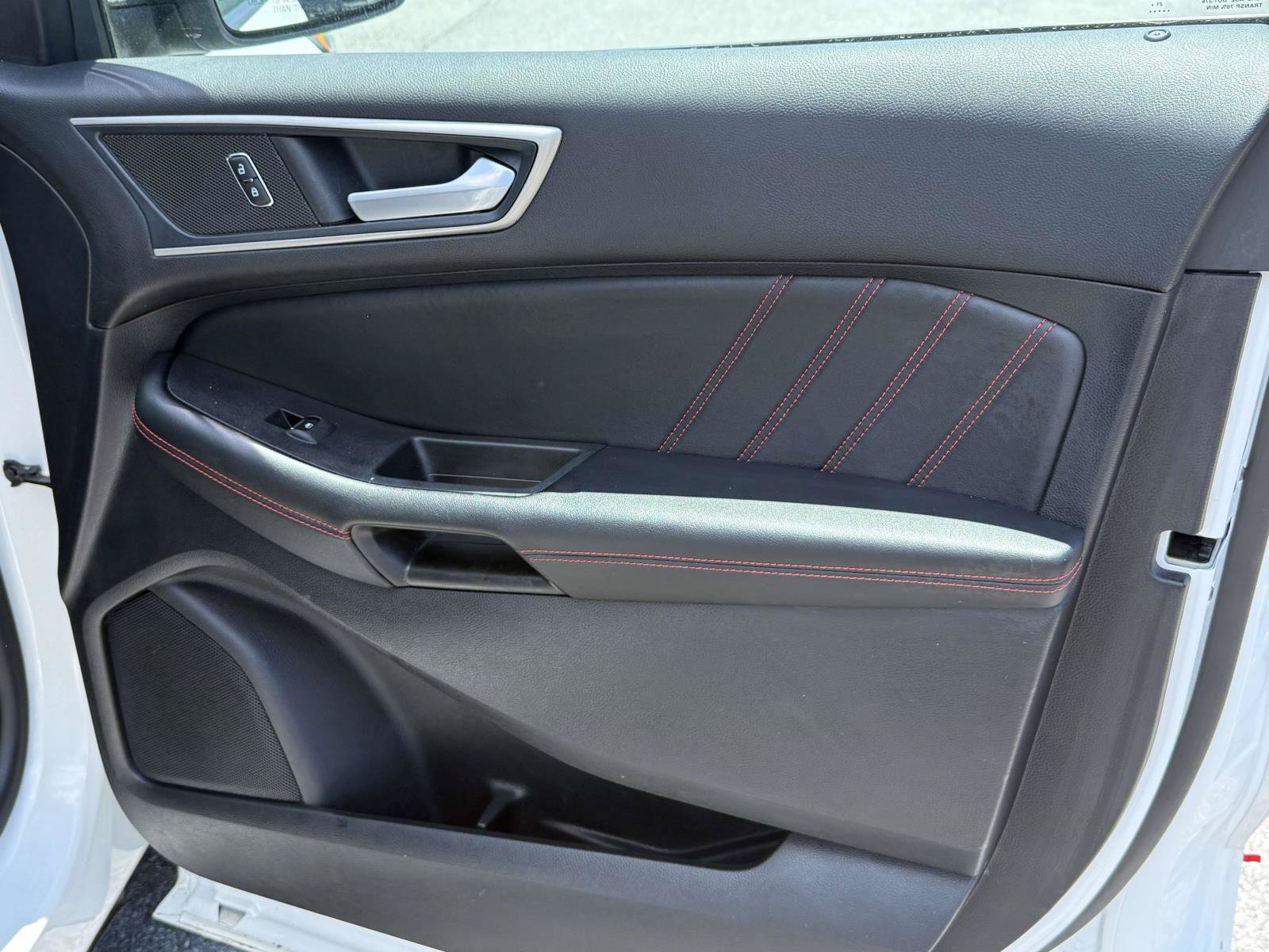 Certified 2022 Ford Edge ST-Line AWD/4WD image 28