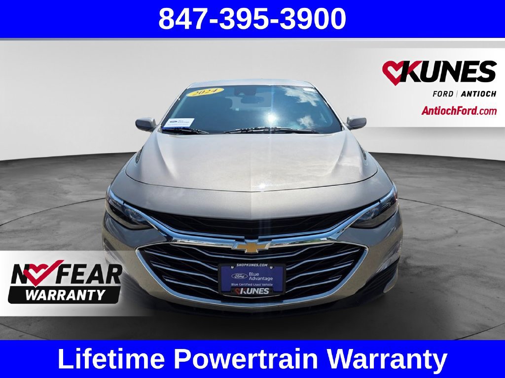Used 2024 Chevrolet Malibu LT FWD image 2