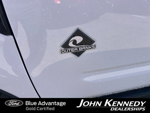 Certified 2025 Ford Bronco Sport Outer Banks w/ Outer Banks Tech Package+ AWD/4WD image 3