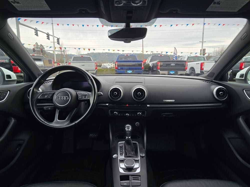 Used 2017 Audi A3 e-tron Premium Plus w/ Technology Package image 16
