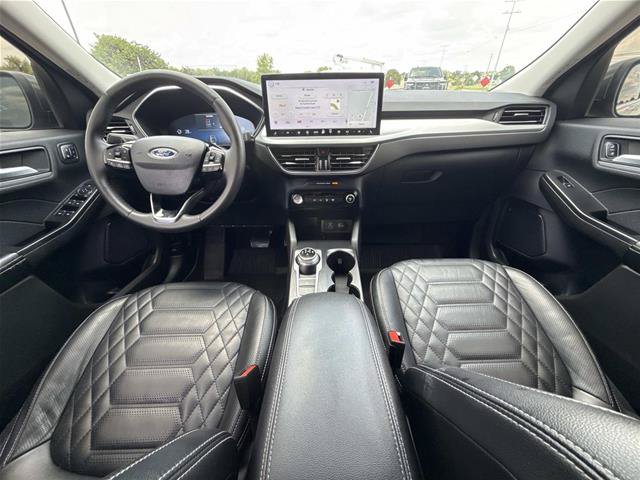 Certified 2023 Ford Escape Platinum w/ Premium Technology Package AWD/4WD image 13