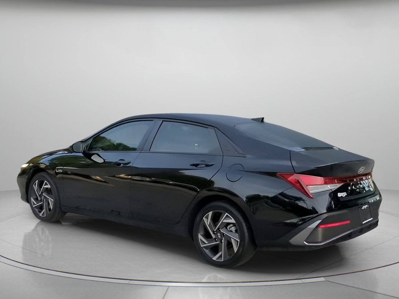 Used 2025 Hyundai Elantra Sport FWD image 20