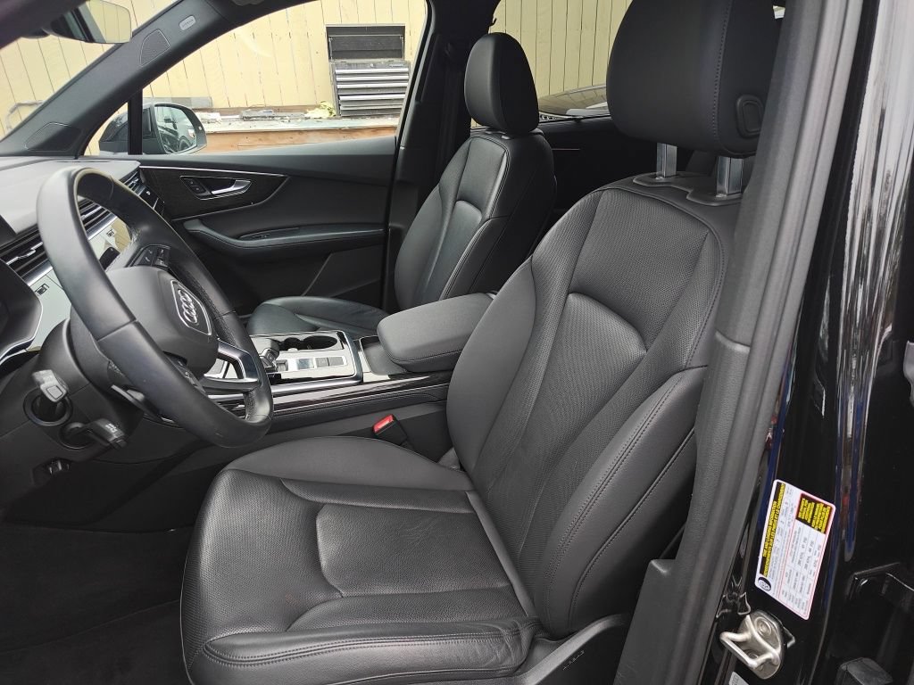 Used 2022 Audi Q7 3.0T Premium Plus w/ Premium Plus Package AWD/4WD image 8