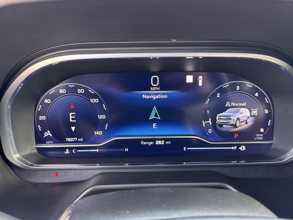 Used 2023 Chevrolet Suburban Premier image 21