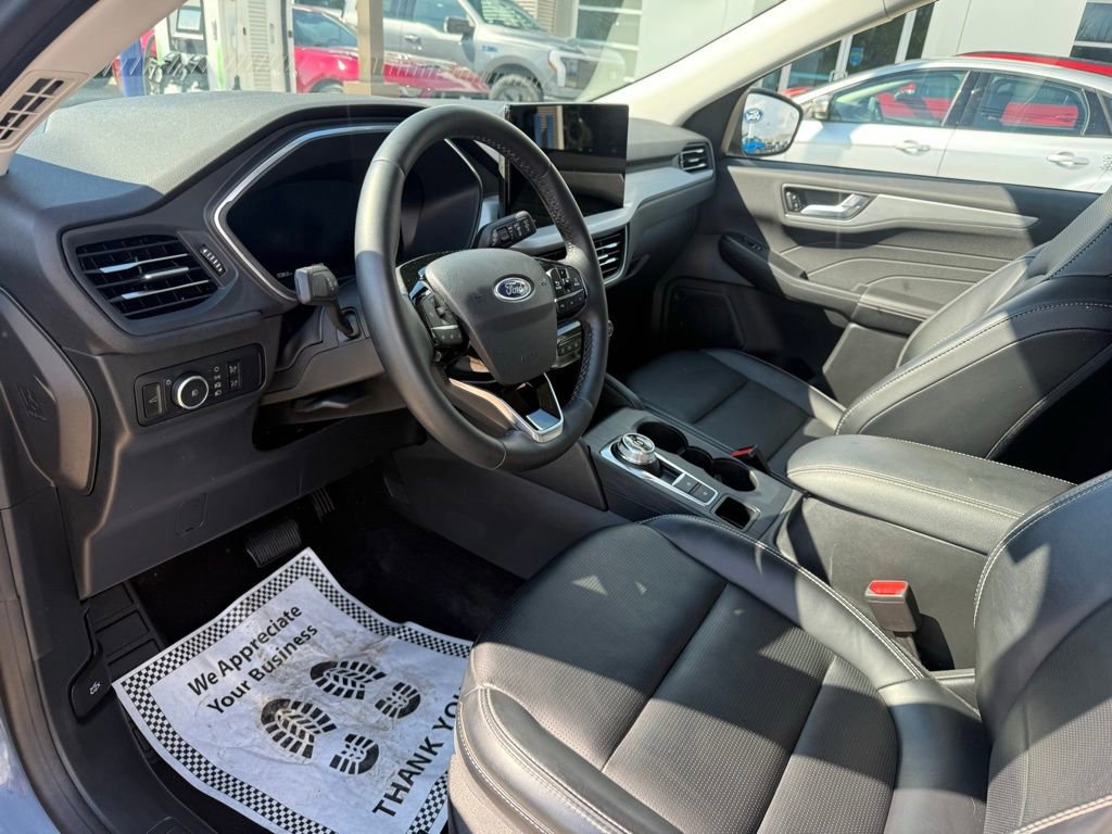 Certified 2023 Ford Escape Platinum image 22