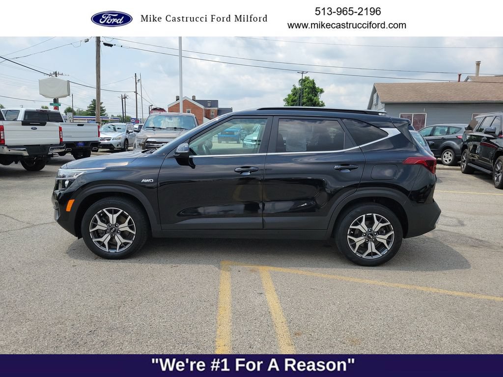 Used 2021 Kia Seltos EX AWD/4WD image 2