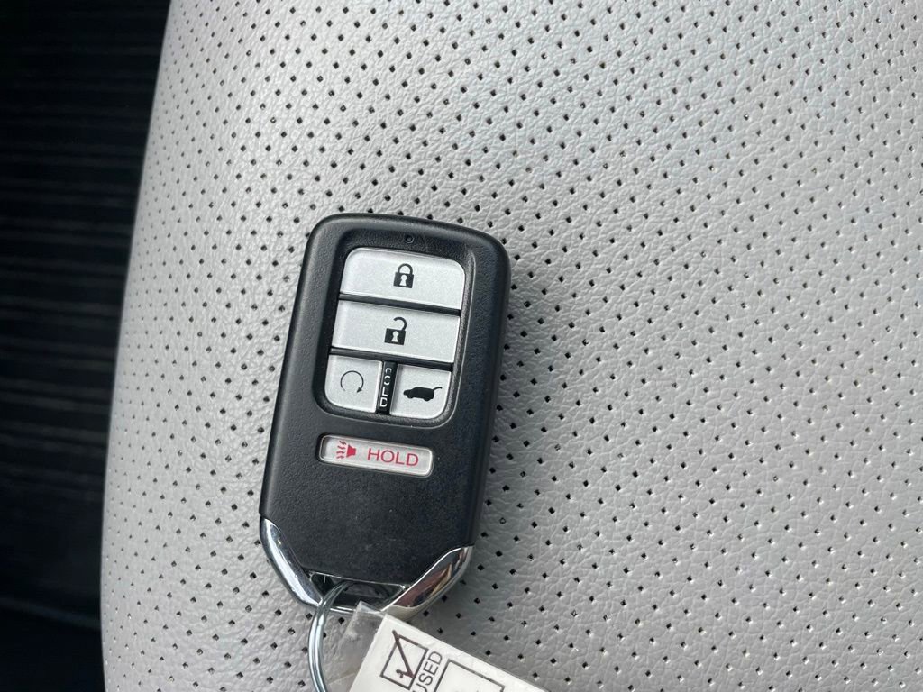 Used 2022 Honda Pilot Elite image 12