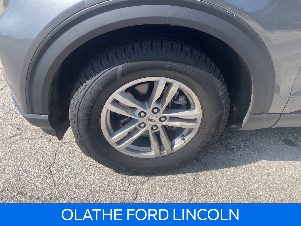 Certified 2023 Ford Explorer XLT w/ Equipment Group 202A AWD/4WD image 30