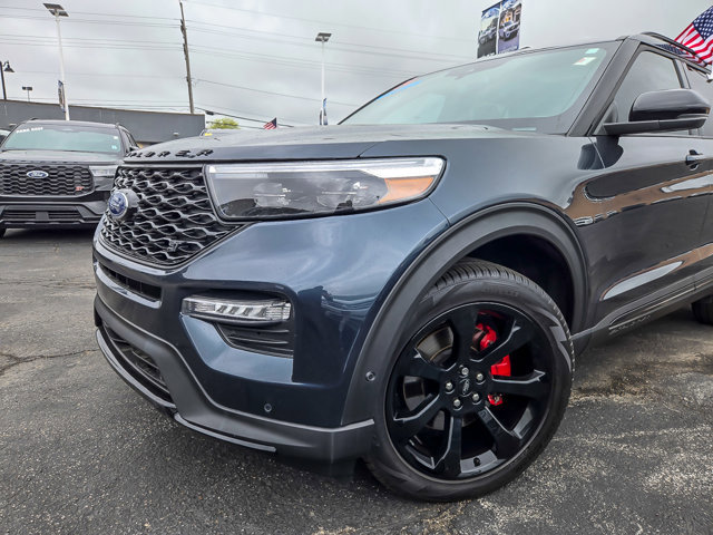 Certified 2024 Ford Explorer ST w/ Equipment Group 401A AWD/4WD image 2