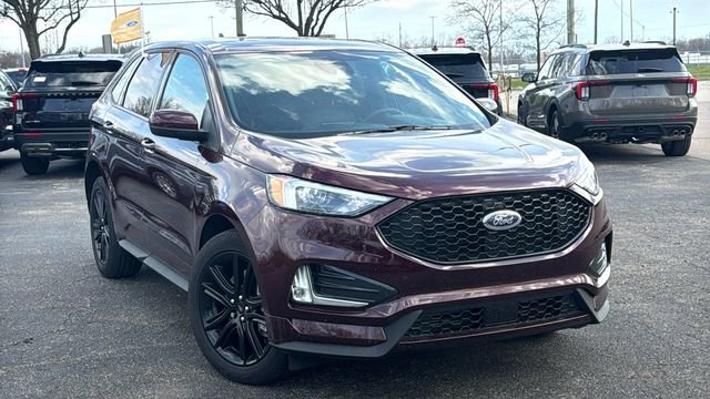 Certified 2023 Ford Edge ST-Line image 2