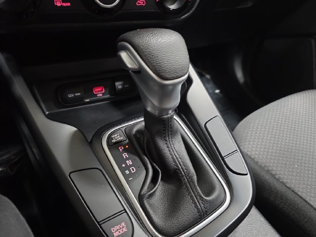 Used 2021 Kia Soul LX FWD image 23
