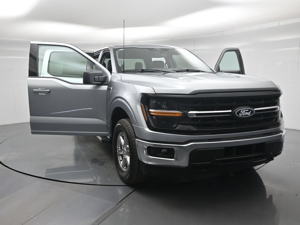 Certified 2025 Ford F150 XLT w/ Equipment Group 301A Standard AWD/4WD image 31