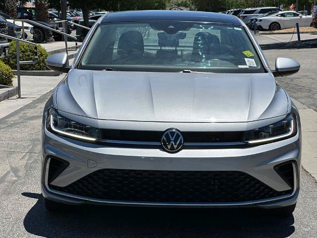 Used 2025 Volkswagen Jetta SE w/ Sunroof Package FWD image 12