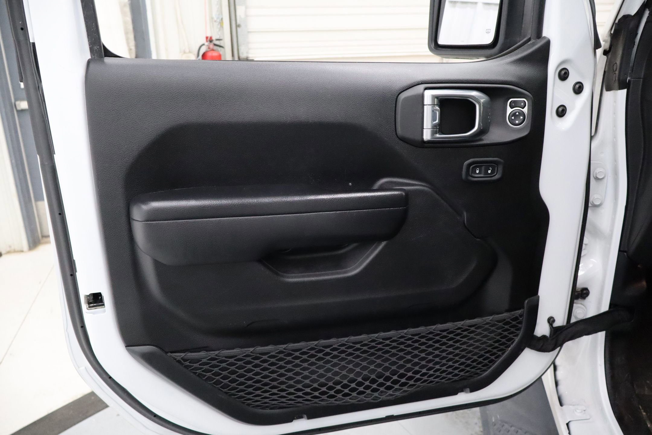 Used 2021 Jeep Gladiator Sport image 2