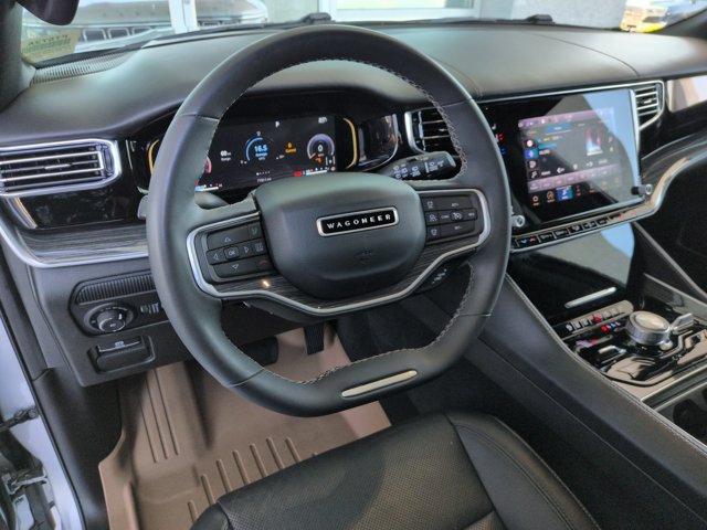 Used 2022 Jeep Wagoneer Series III w/ Premium Group I AWD/4WD image 17
